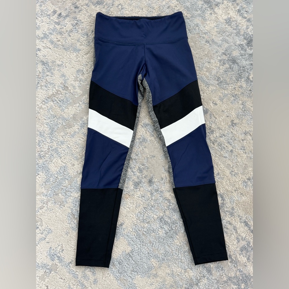 Strut This Navy and black leggings